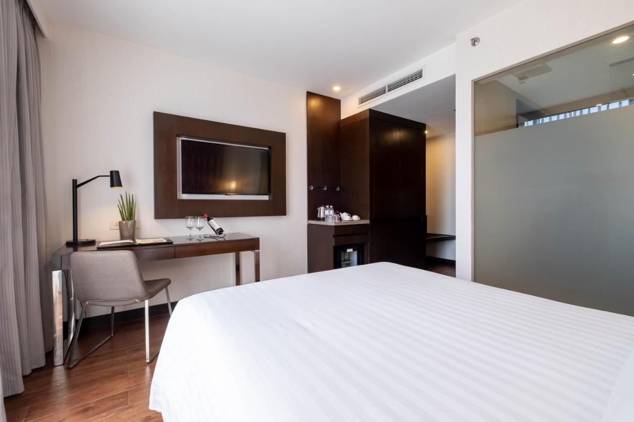 Wynwood Hotel Pasig City Exterior photo