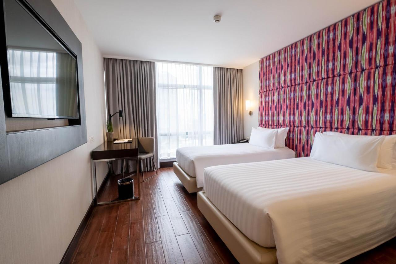 Wynwood Hotel Pasig City Exterior photo