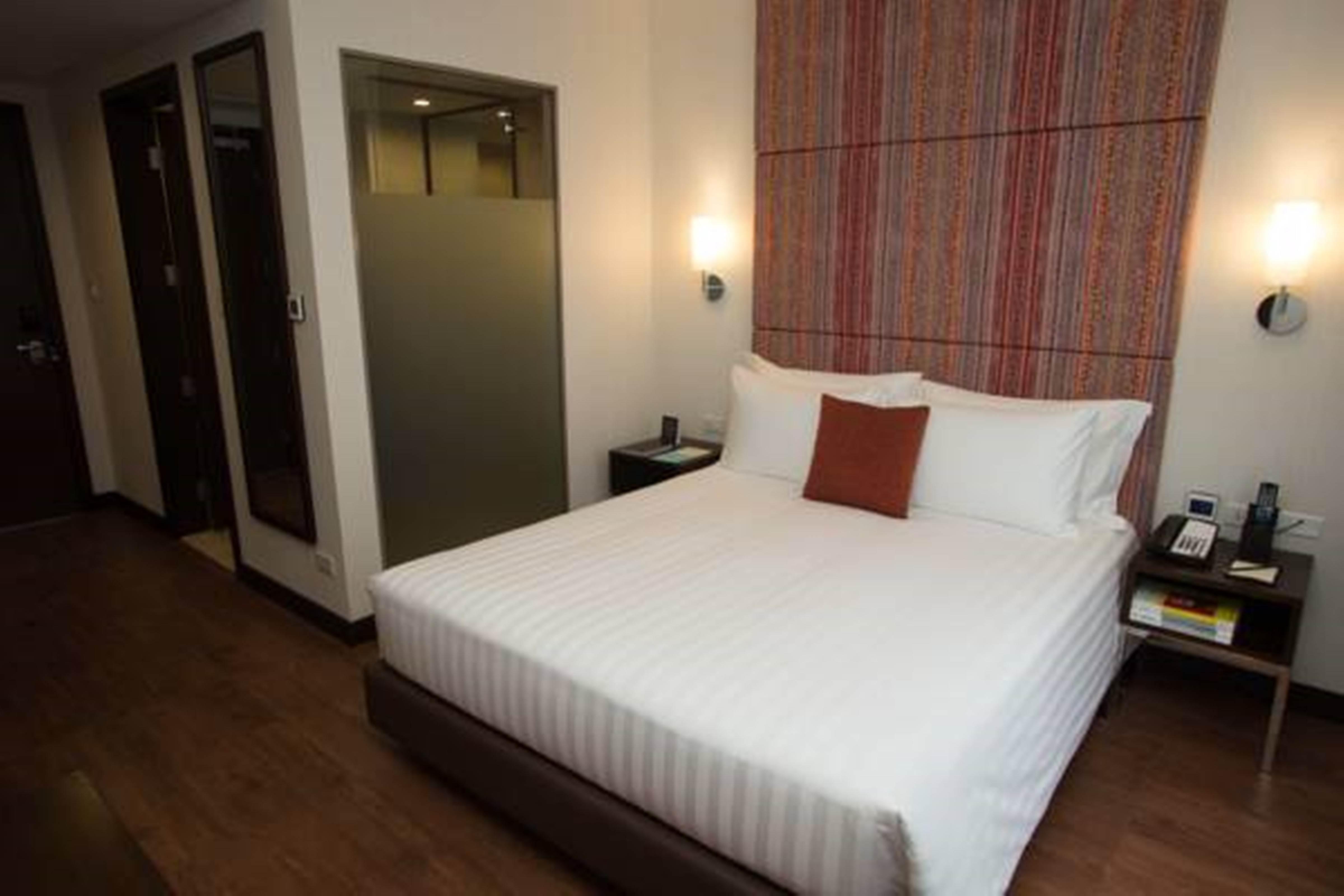 Wynwood Hotel Pasig City Exterior photo